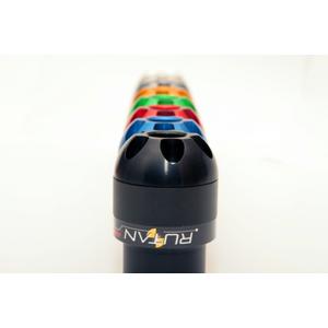 Цветни корони на протектора върху рамката