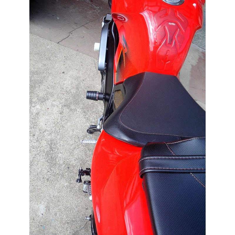 Aprilia TUONO 1000 (02-05) Gatling