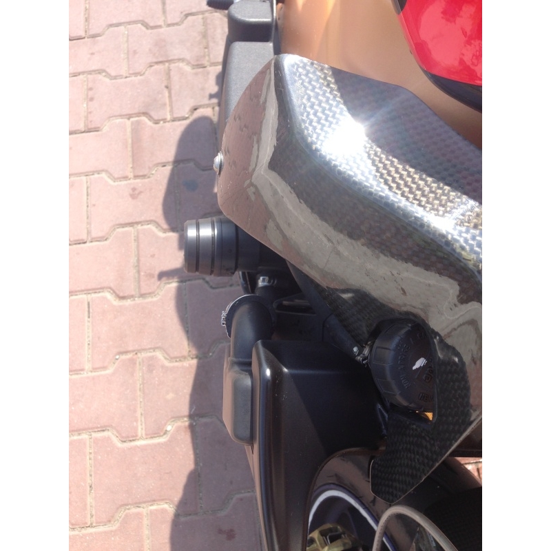 Aprilia TUONO 1000 (06-08) Стрела