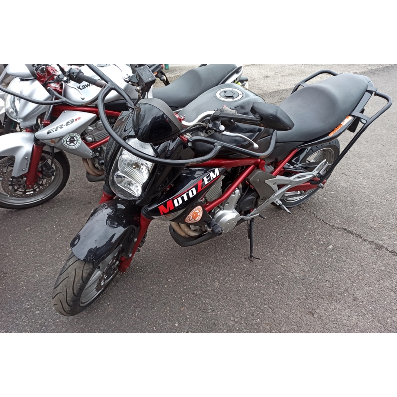 MotoZem лого стикер бял