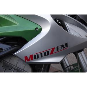 Стикер с логото на MotoZem черен