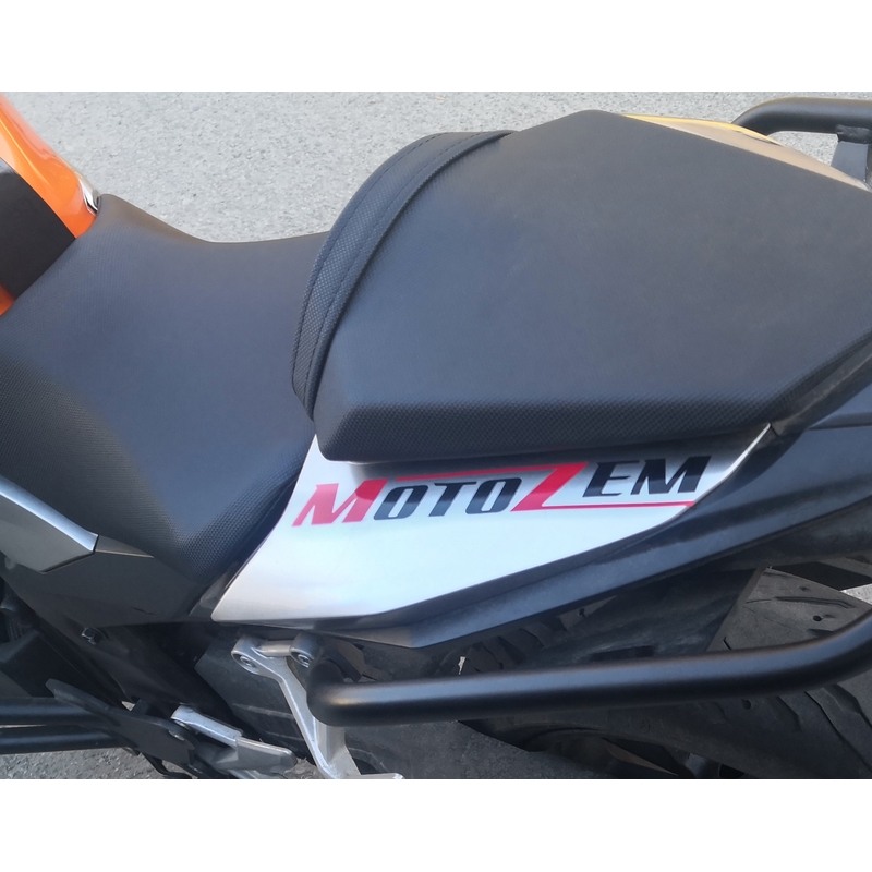 Стикер с логото на MotoZem черен
