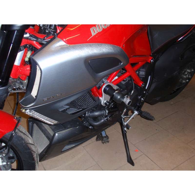 DUCATI Diavel Gatling(PO)