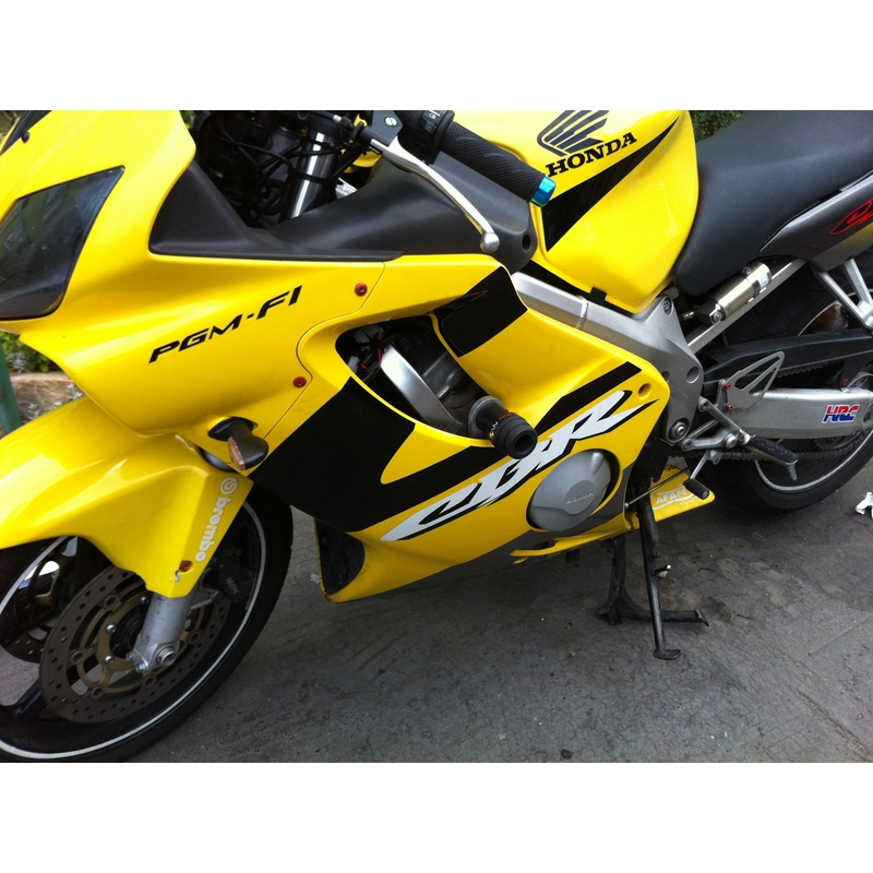 Honda CBR 600F (99-07) БЕЗ НАСТРОЙКА НА КАПОТАЖА Gatling