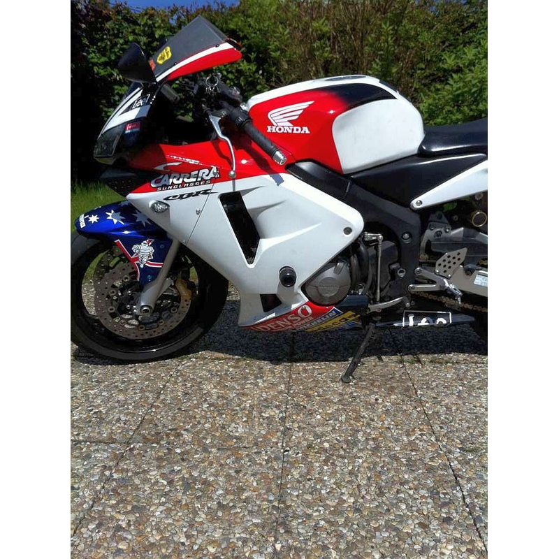 Honda CBR 600RR (05-06) Стрелка
