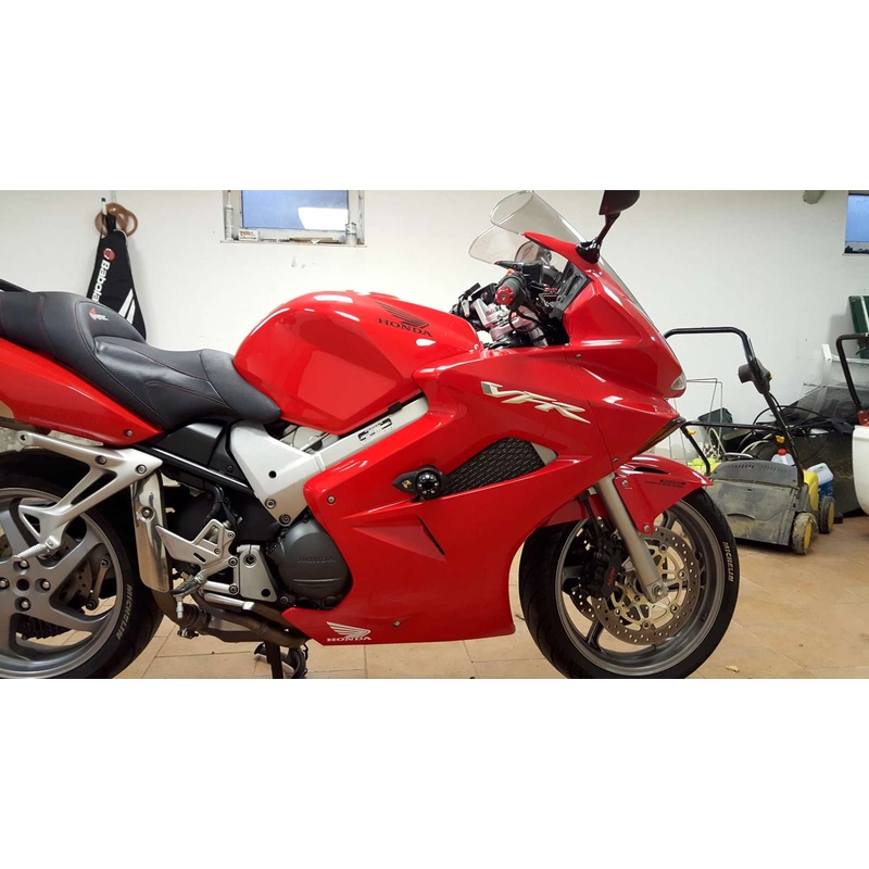 Honda VFR 800 v-tec (03-09) Стрелка