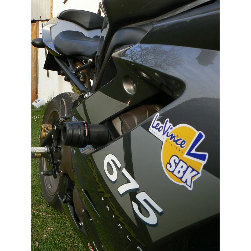 Triumph DAYTONA, Street triple 675 (-12) Стрелка