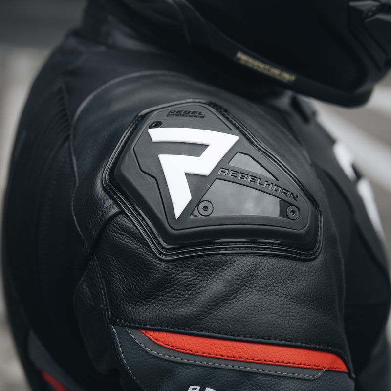 Кожено мотоциклетно яке Rebelhorn Veloce Black-Fluo Red