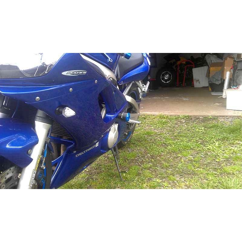 Yamaha YZF-R6 (99-02) Стрелка