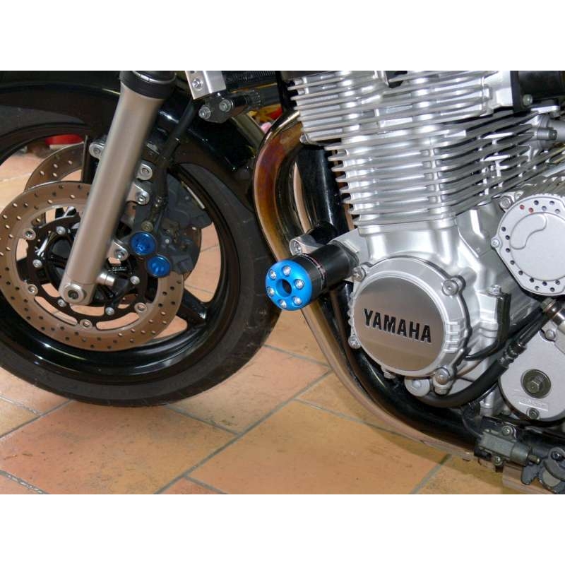 Yamaha XJR 1300 Conus