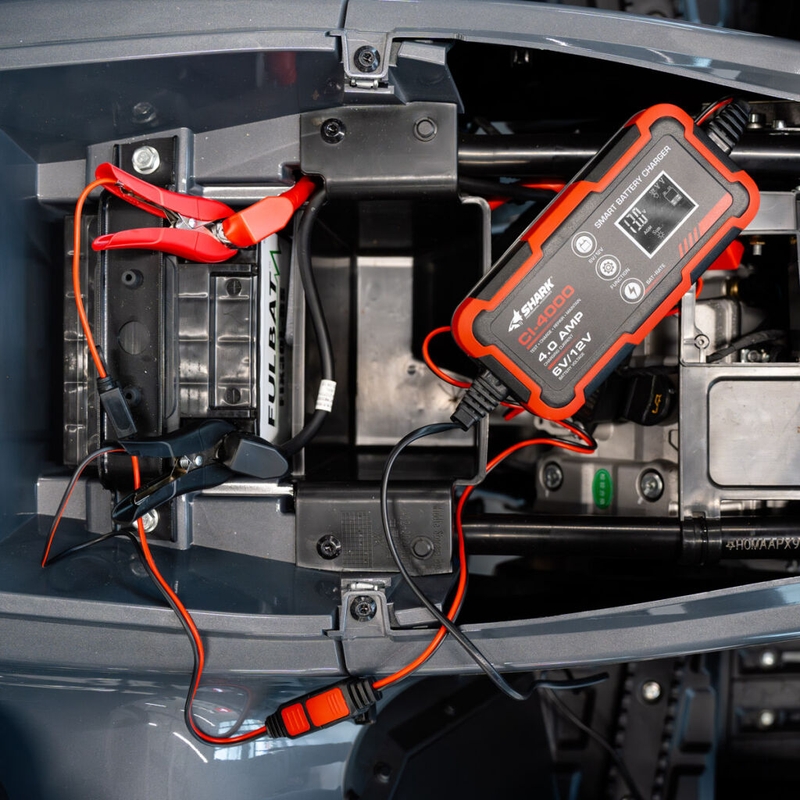 SHARK CI-4000 Умно зарядно устройство