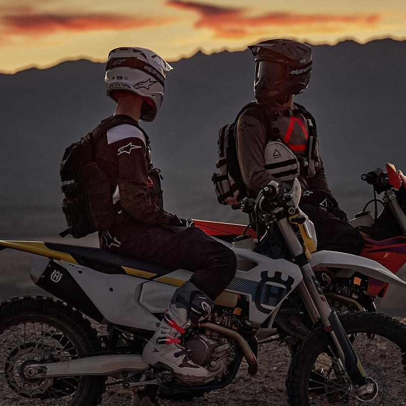 Тактическа раница Alpinestars Techdura, черно-бяла, 9 л