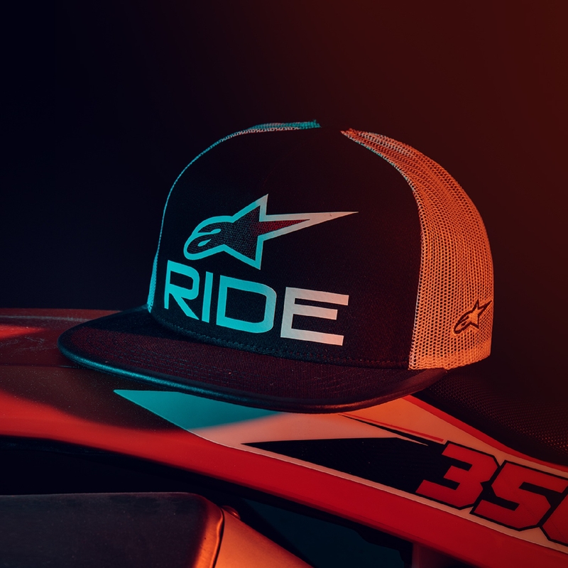 Alpinestars Ride 4.0 ER шапка черна, бяла и червена