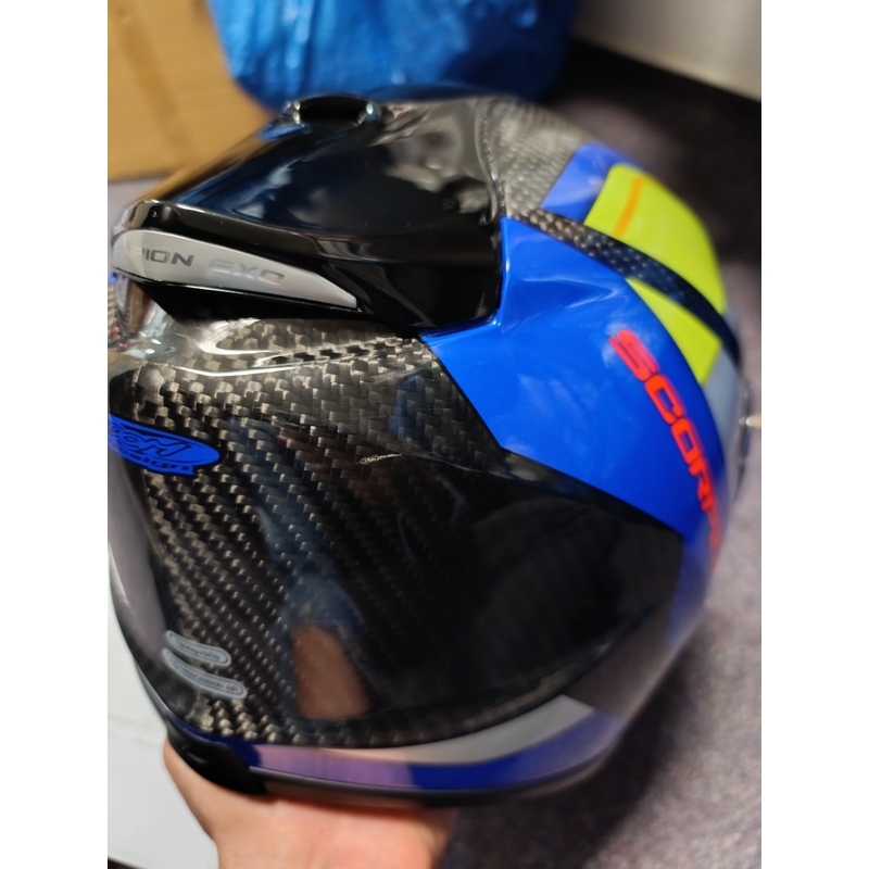 Интегрална мотоциклетна каска Scorpion Exo-1400 Carbon Air Legione blue-fluo yellow - клас II