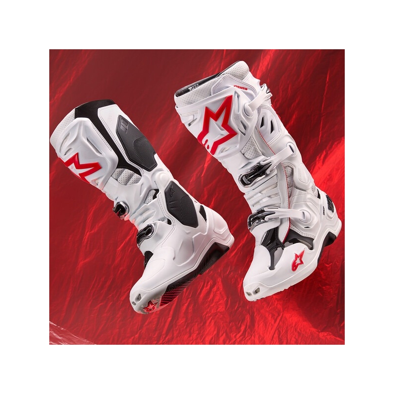Alpinestars Tech 10 Supervented Мотоциклетни ботуши с перфорация в бяло, червено и черно
