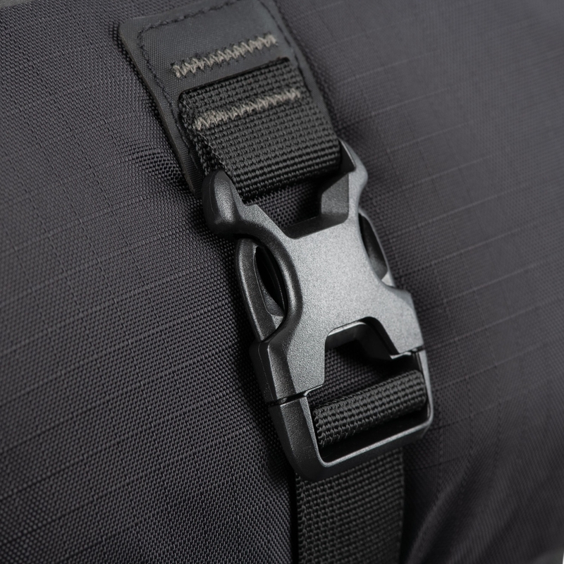 Чанта за пътническа седалка Oxford Atlas T-30 Advanced Tourpack 30 л, черна