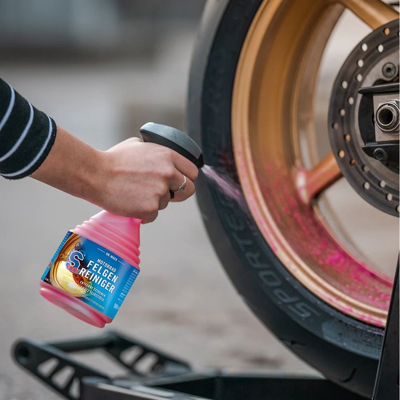 S100 Препарат за почистване на джанти 500 ml