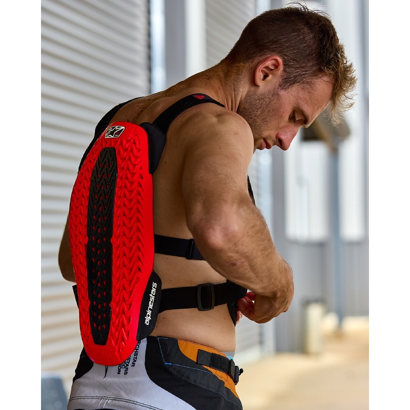 Alpinestars A-5 Plasma протектор за гърдите черно-червено-бял