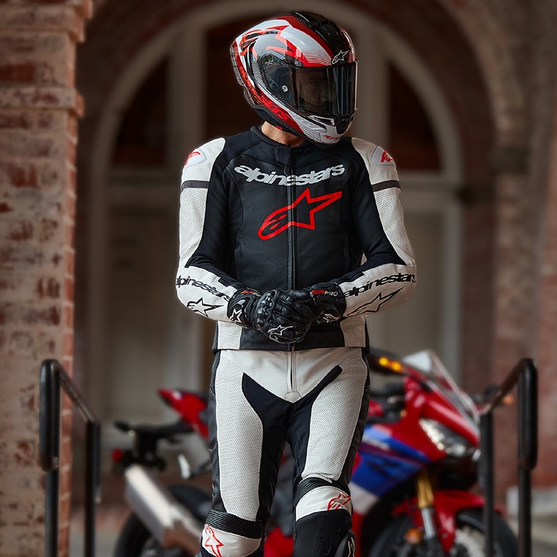 Alpinestars GP Force Lurv бяло-черно-флуо червен кожен костюм от две части