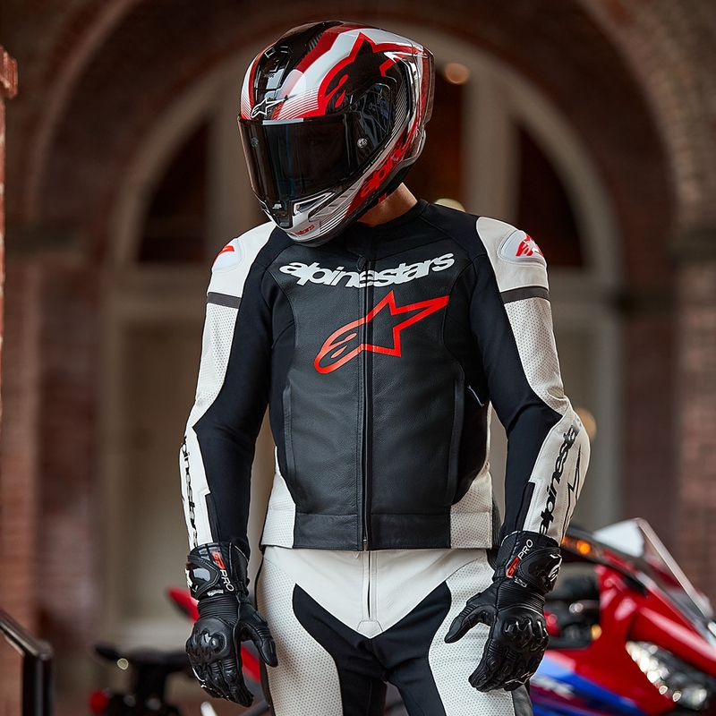 Alpinestars GP Force Lurv бяло-черно-флуо червен кожен костюм от две части