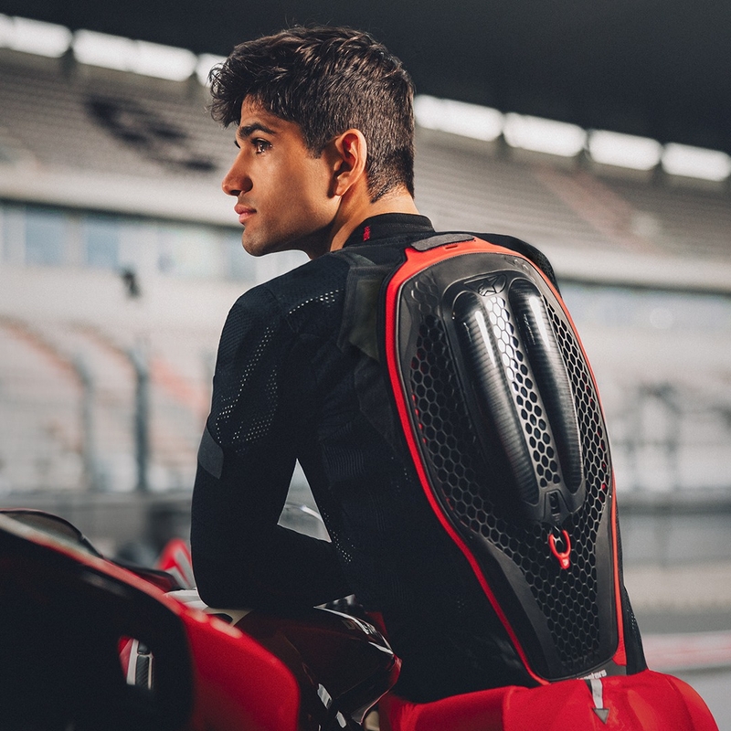 Жилетка с въздушна възглавница Alpinestars TECH-AIR®7X System черно-червена