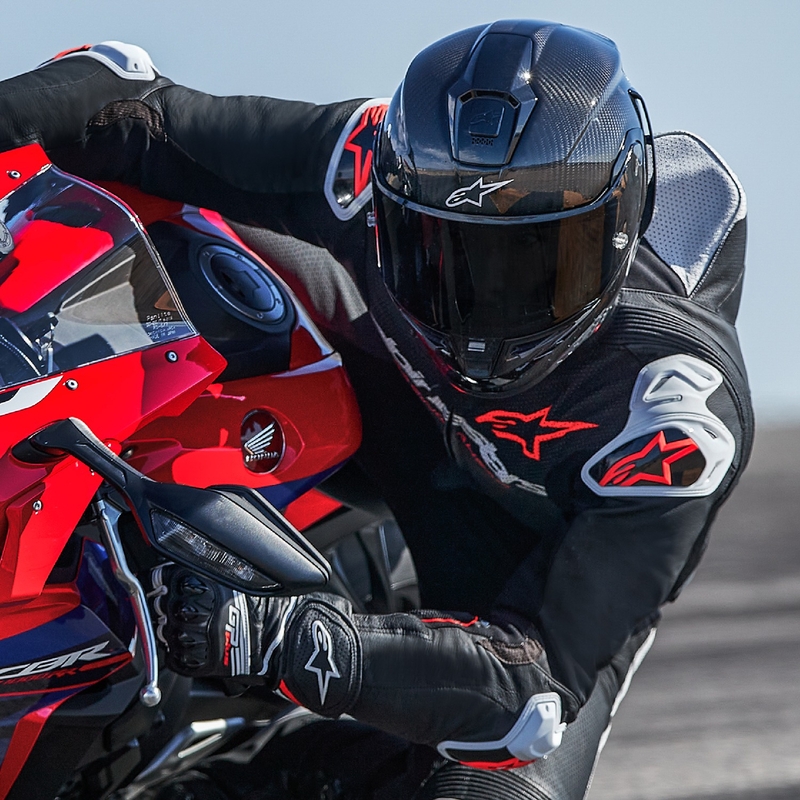 Alpinestars GP-R7 Tech-Air ready/compatible черен-бял-флуо червен кожен костюм от една част за мотоциклет