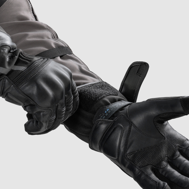 Мотоциклетни ръкавици Rebelhorn Tracer WP black
