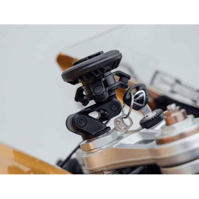 Водоустойчива глава с Quad Lock® USB безжична глава за зареждане, устойчива на атмосферни влияния