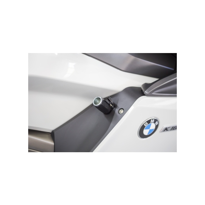 Адаптер DIN от малък мото контакт към автомобилен контакт