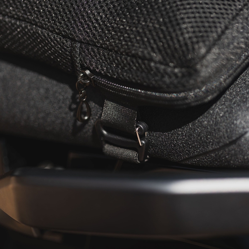 Надуваема подложка за седалка Oxford Air Seat Pillion и Enduro Black