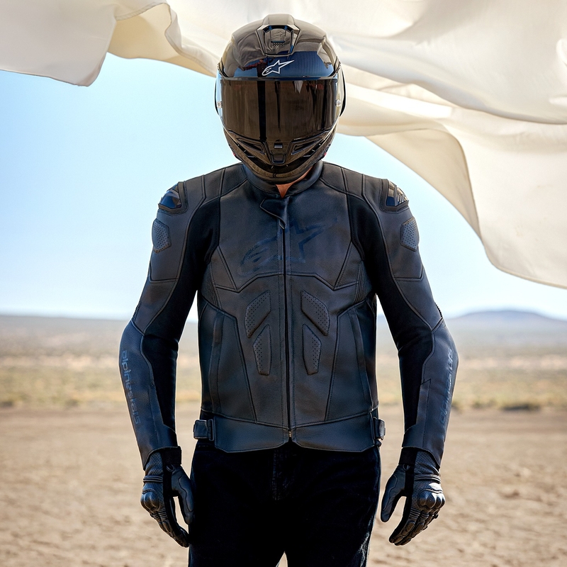 Черно кожено мотоциклетно яке Alpinestars Dusk