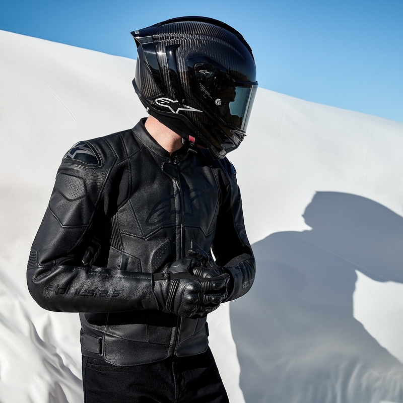 Черно кожено мотоциклетно яке Alpinestars Dusk