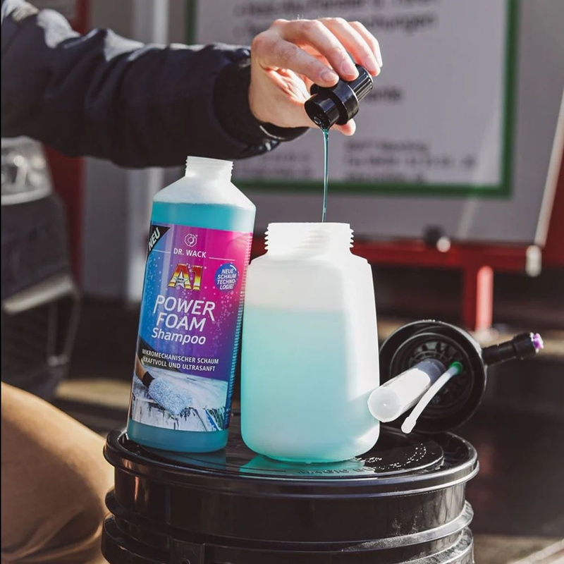 Шампоан с плътна пяна и неутрално pH Dr. Wack Power Foam Shampoo 1л