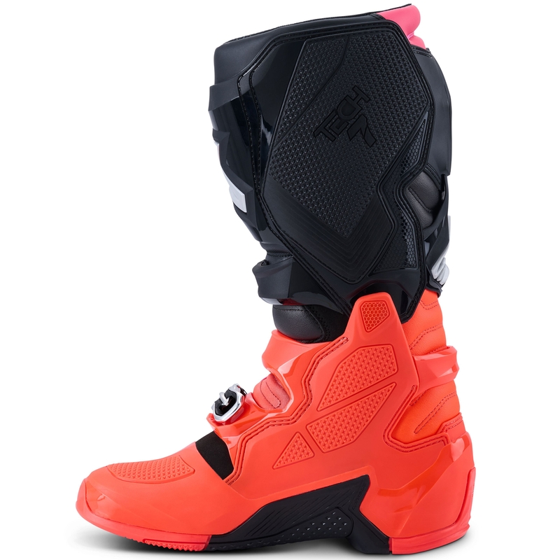Мотоциклетни ботуши Alpinestars Tech 7 черно-флуоресцентно червено-флуоресцентно розово
