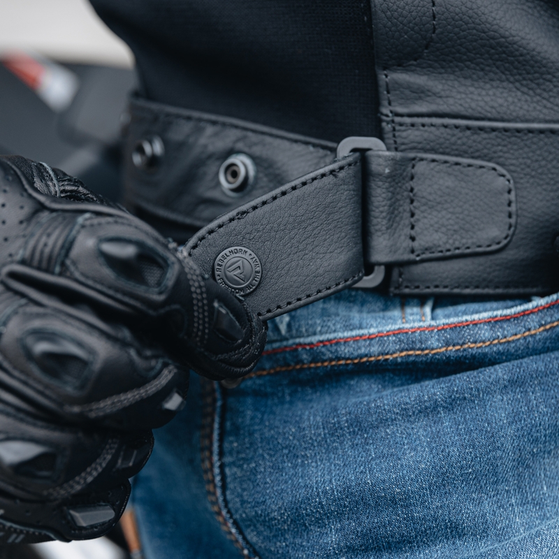 Кожено мотоциклетно яке Rebelhorn Vandal черно