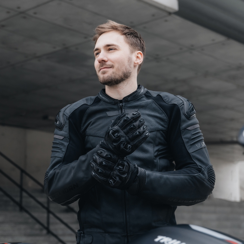 Кожено мотоциклетно яке Rebelhorn Vandal черно