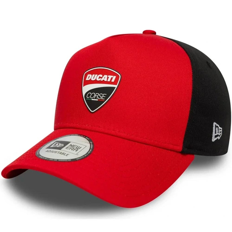 Шапка Ducati Corse 9FORTY с лого в червено-черно