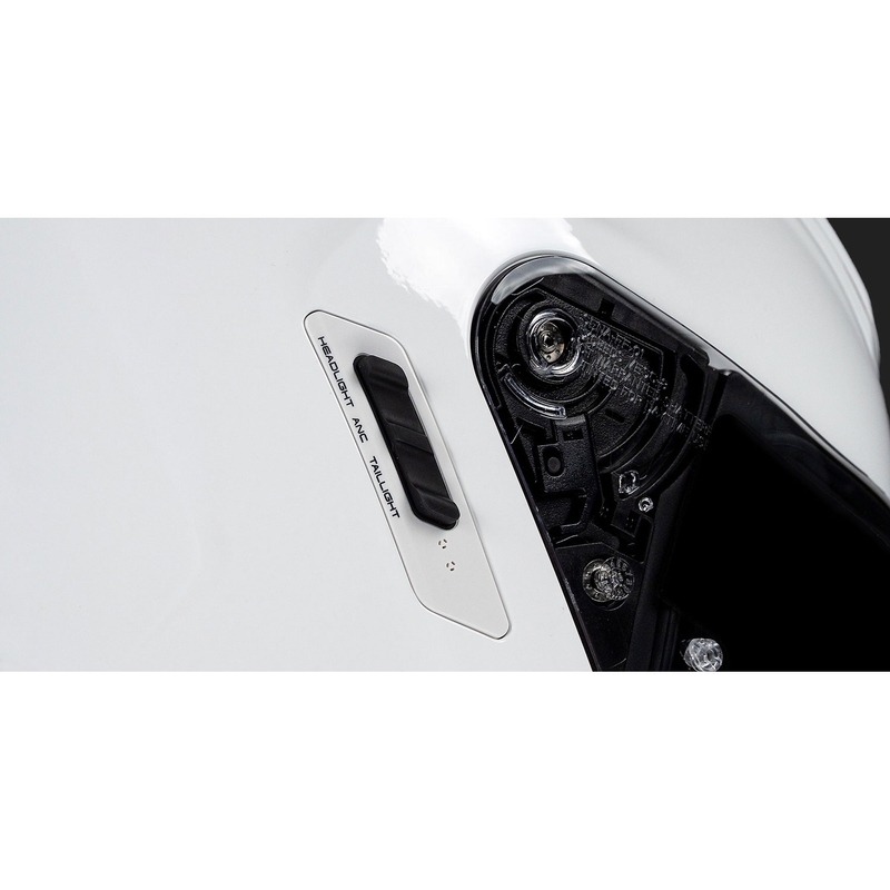 Мотоциклетна каска SENA Phantom Full Face с мрежести слушалки, гланцово черна