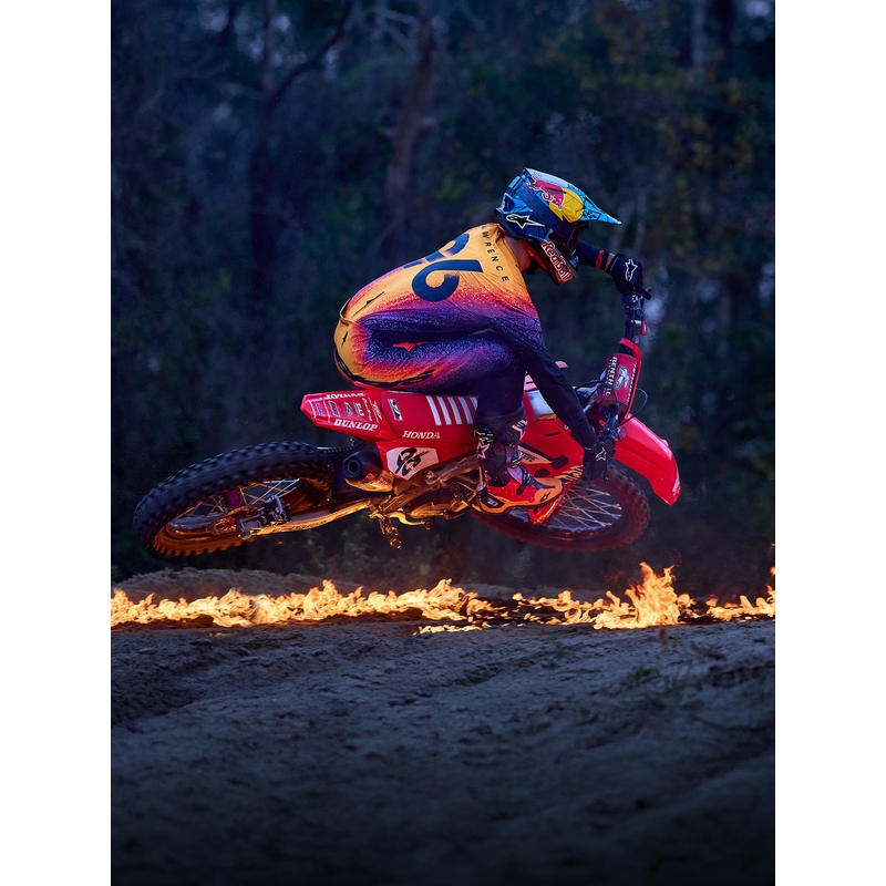 Alpinestars Supertech S-M10 каска за мотокрос с ограничена серия Black Hole, черен цвят