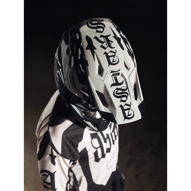 Мотокрос каска Alpinestars Supertech S-M7 Limited Edition, цвят Wolf Dust, пясъчно-черен