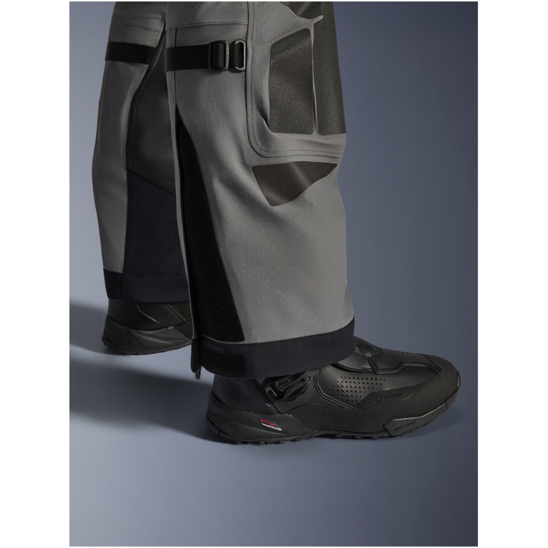 Мотоциклетни шорти Alpinestars Nazca 3L Gore-Tex PRO, тъмносиво-черни