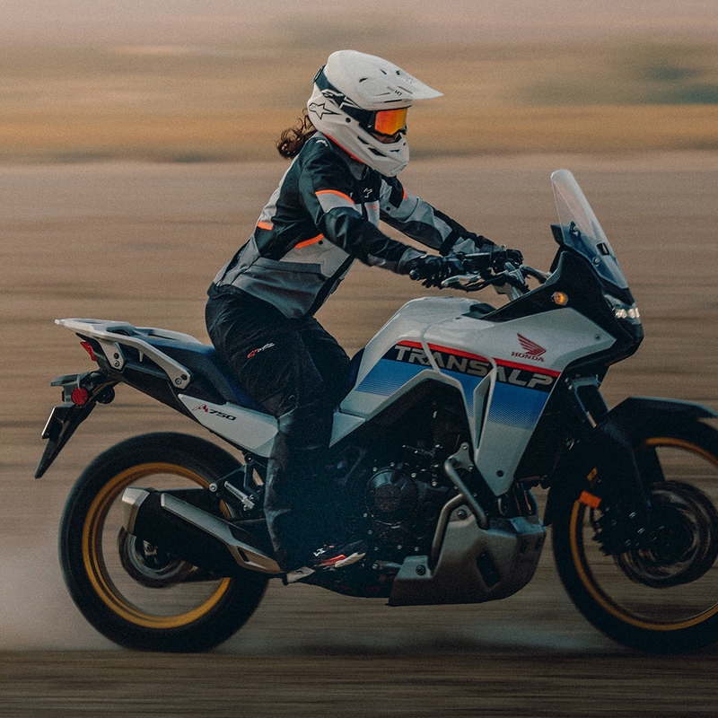 Дамско мотоциклетно яке Alpinestars Stella Andes V4 Drystar, тъмносиво-светлосиво-черно-червено