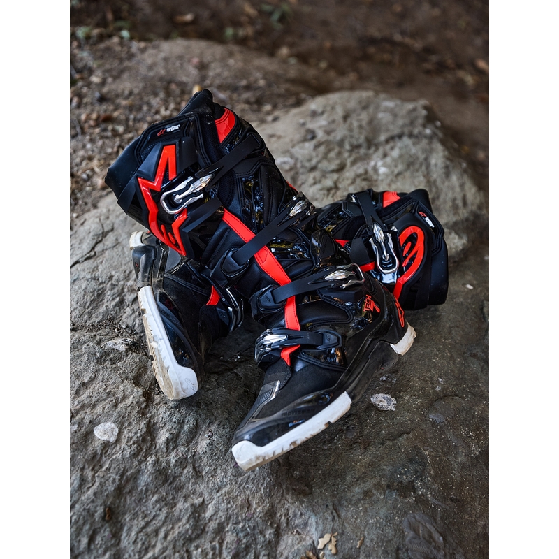 Мотоциклетни ботуши Alpinestars TECH 7 Enduro Drystar черно-флуоресцентно червено-бели