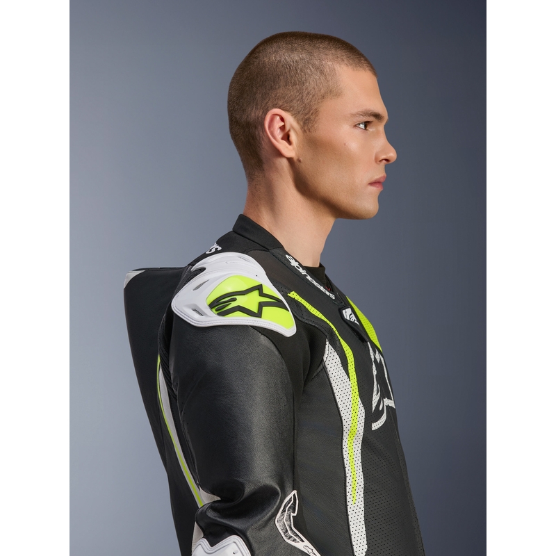 Кожен мотоциклетен костюм Alpinestars GP TECH V5, черно-бяло-флуоресцентно жълто