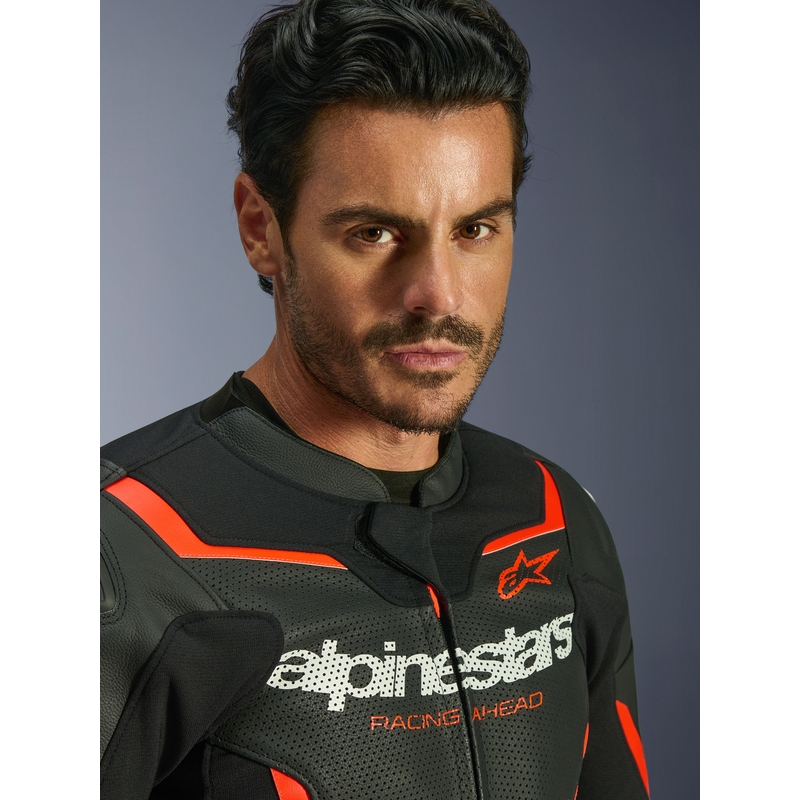 Кожено мотоциклетно яке Alpinestars GP Force V2 Airflow, черно-флуоресцентно червено-бяло