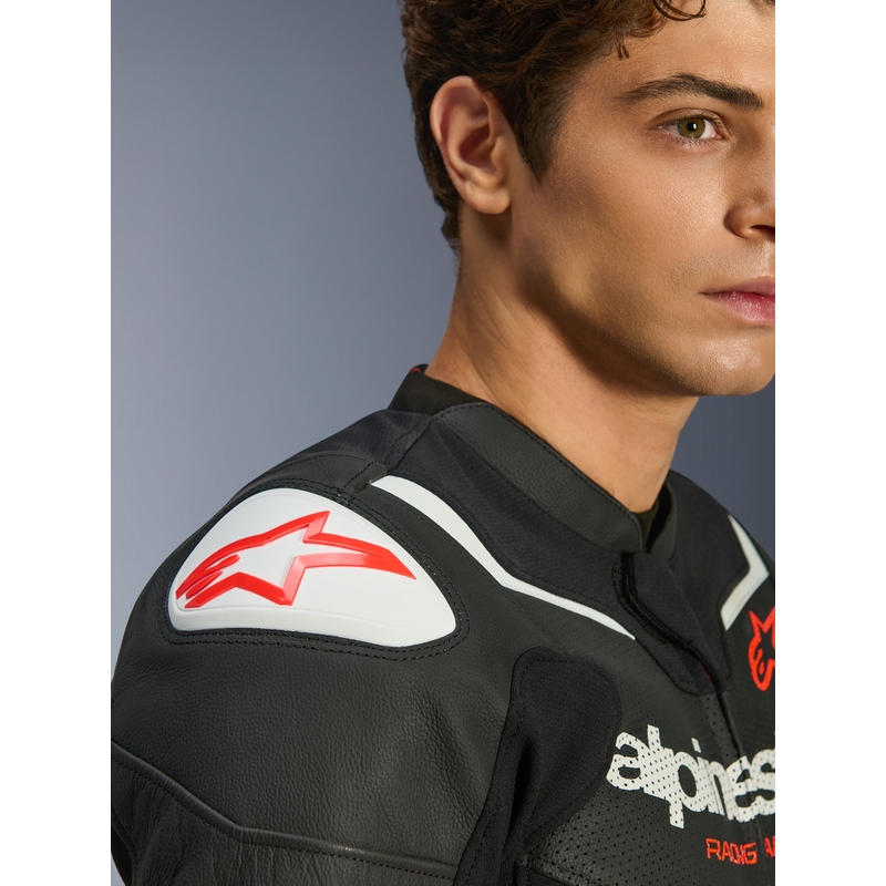 Кожено мотоциклетно яке Alpinestars GP Force V2 Airflow черно-бяло
