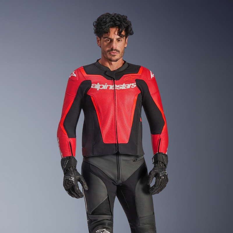 Кожено мотоциклетно яке Alpinestars GP Force V2 Airflow, флуоресцентно червено-черно-бяло