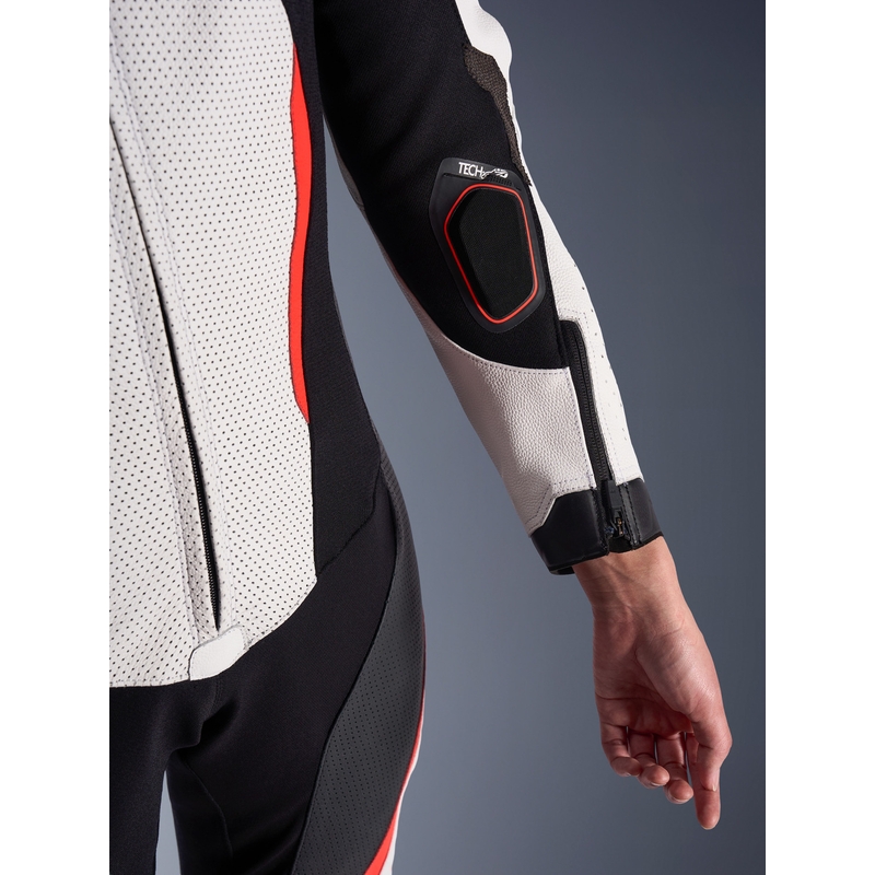 Дамски едноделен кожен мотоциклетен костюм Alpinestars Stella GP-R7 бяло-флуоресцентно червено-черно