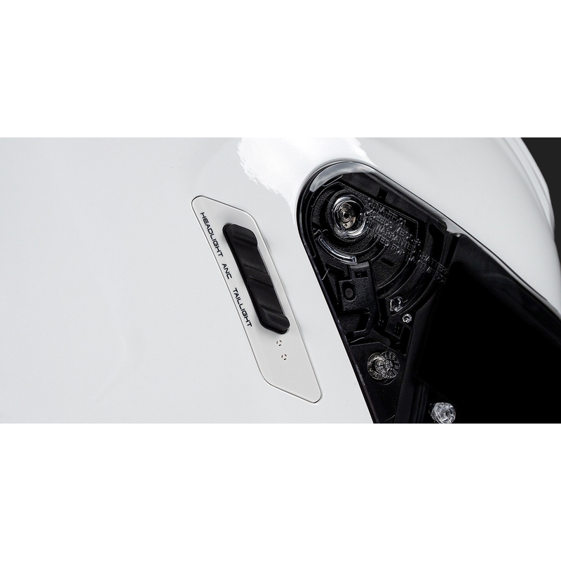 Мотоциклетна каска с пълно лице и слушалки SENA Phantom ANC, лъскаво бяла