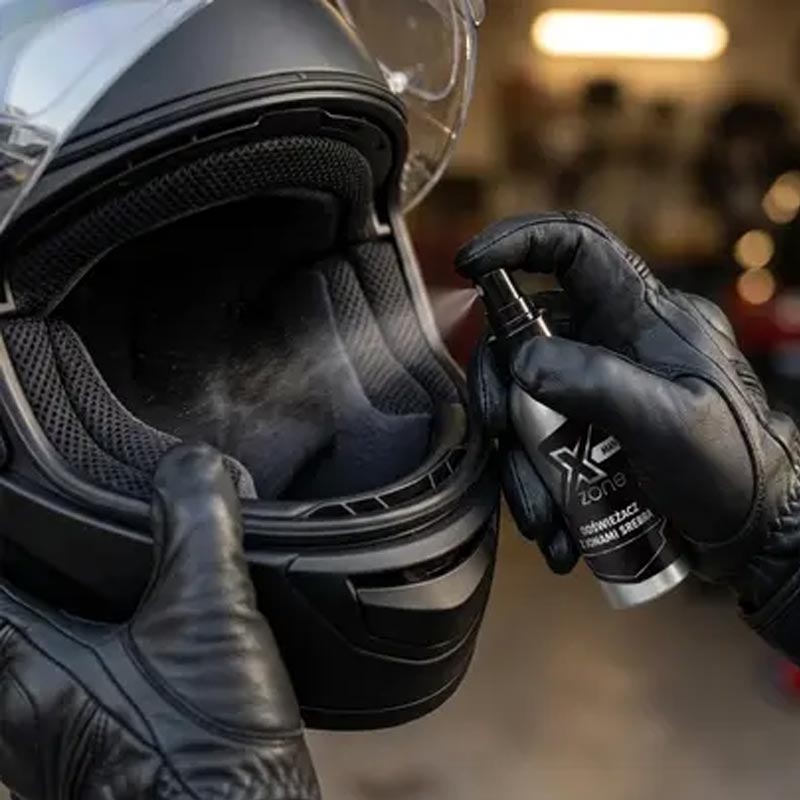 Освежител със сребърни йони Xzone Man 100 мл